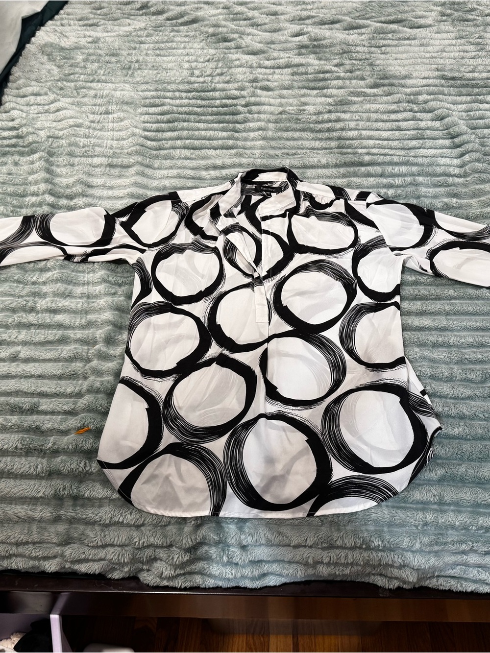 Karen Kane silky blouse